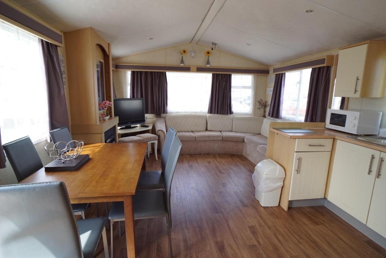 Lyntons 3 Bedroom Caravan Pets Stay Free Heacham Exterior photo