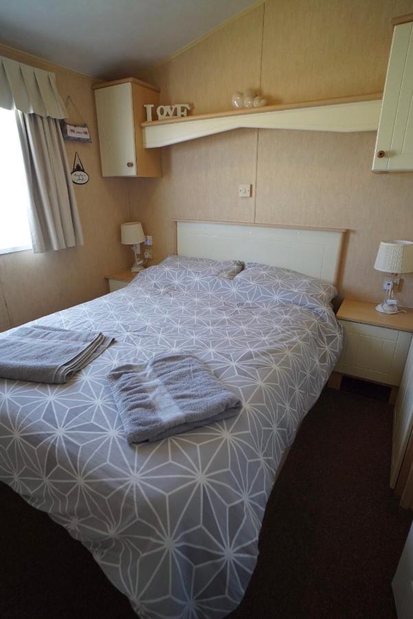 Lyntons 3 Bedroom Caravan Pets Stay Free Heacham Exterior photo